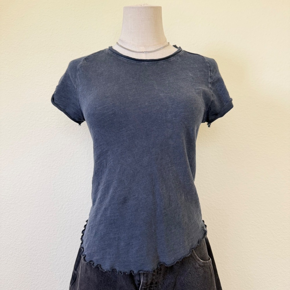 We The Free Free People Women Medium Charcoal Short Sleeve Lettuce Hem baby tee